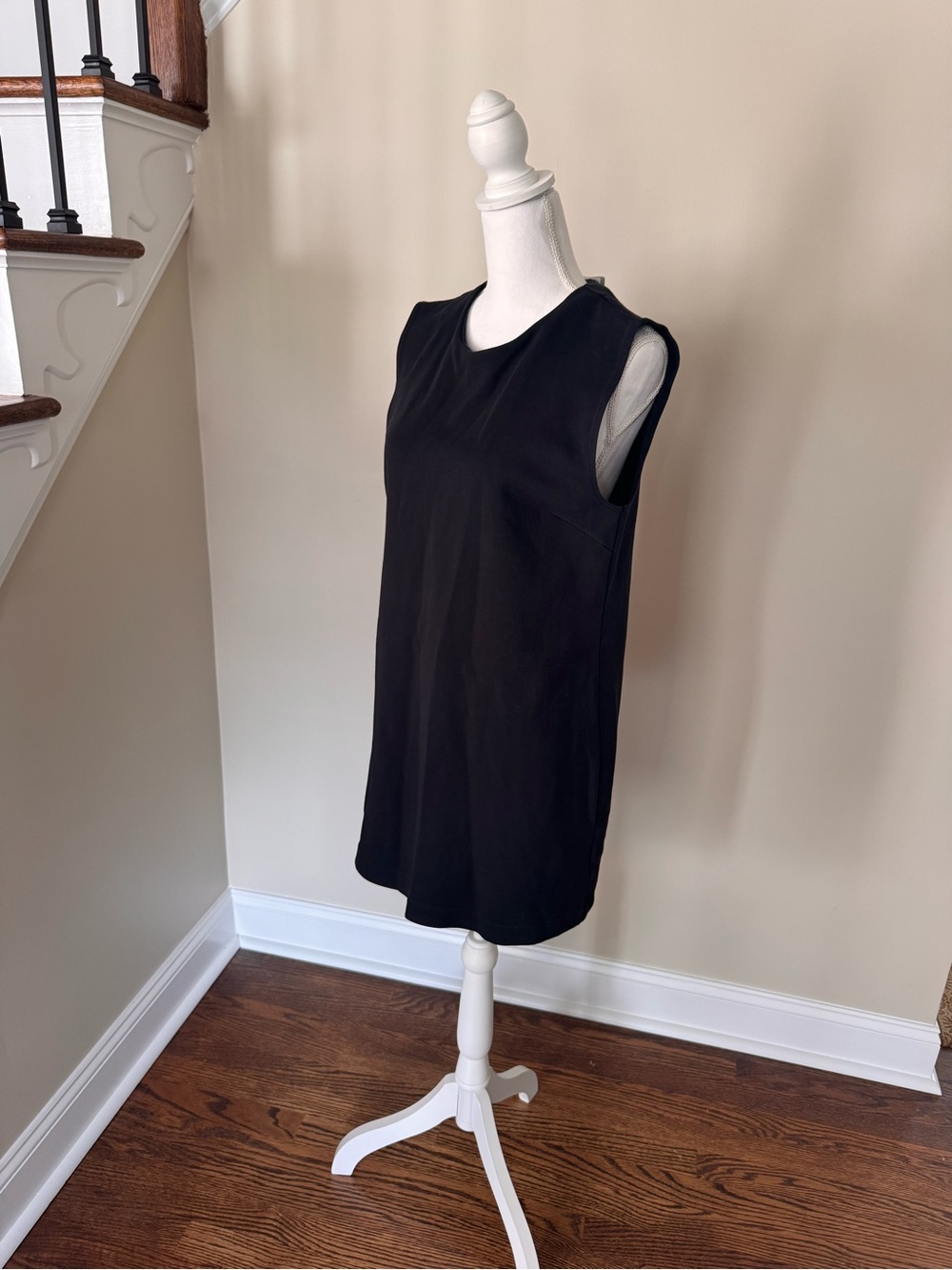 NWT H&M Sleeveless Black Shift Dress
